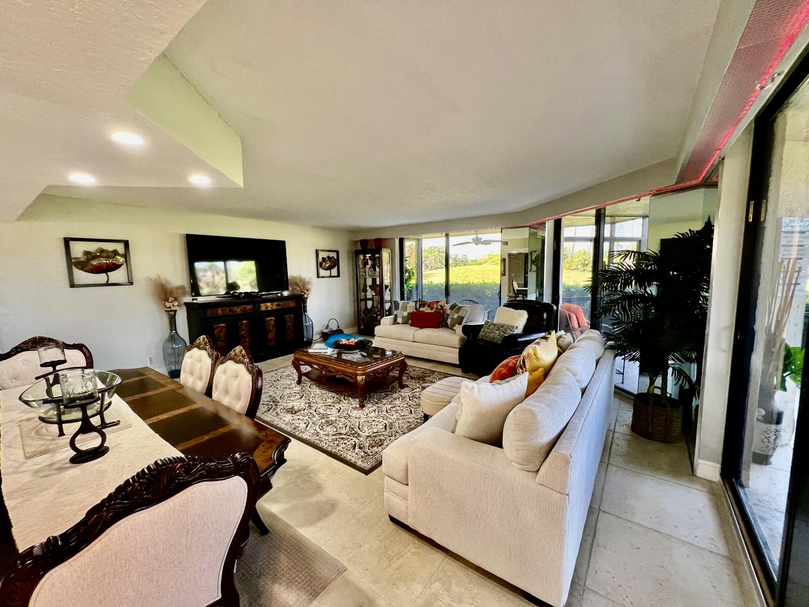 5257 S Fountains Dr S 105