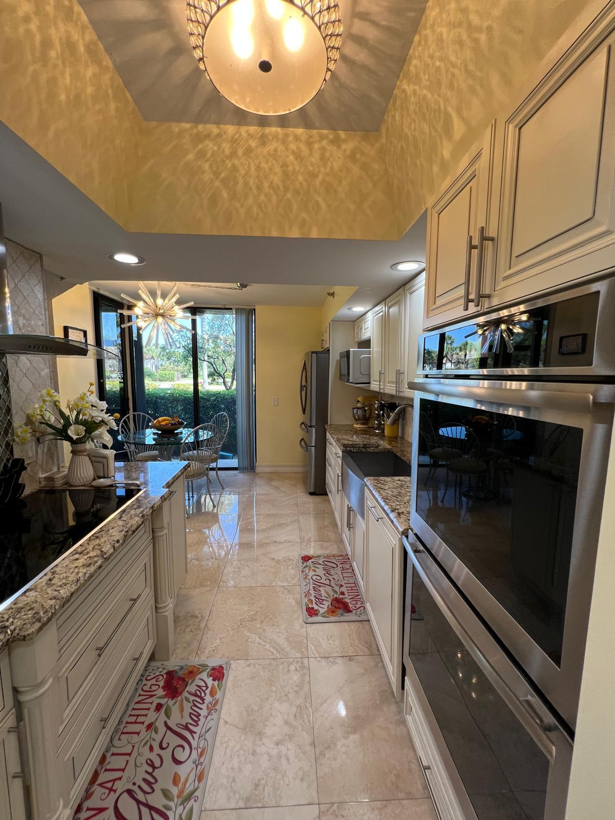 FOUNTAINS SOUTH CONDO 3A - Residential