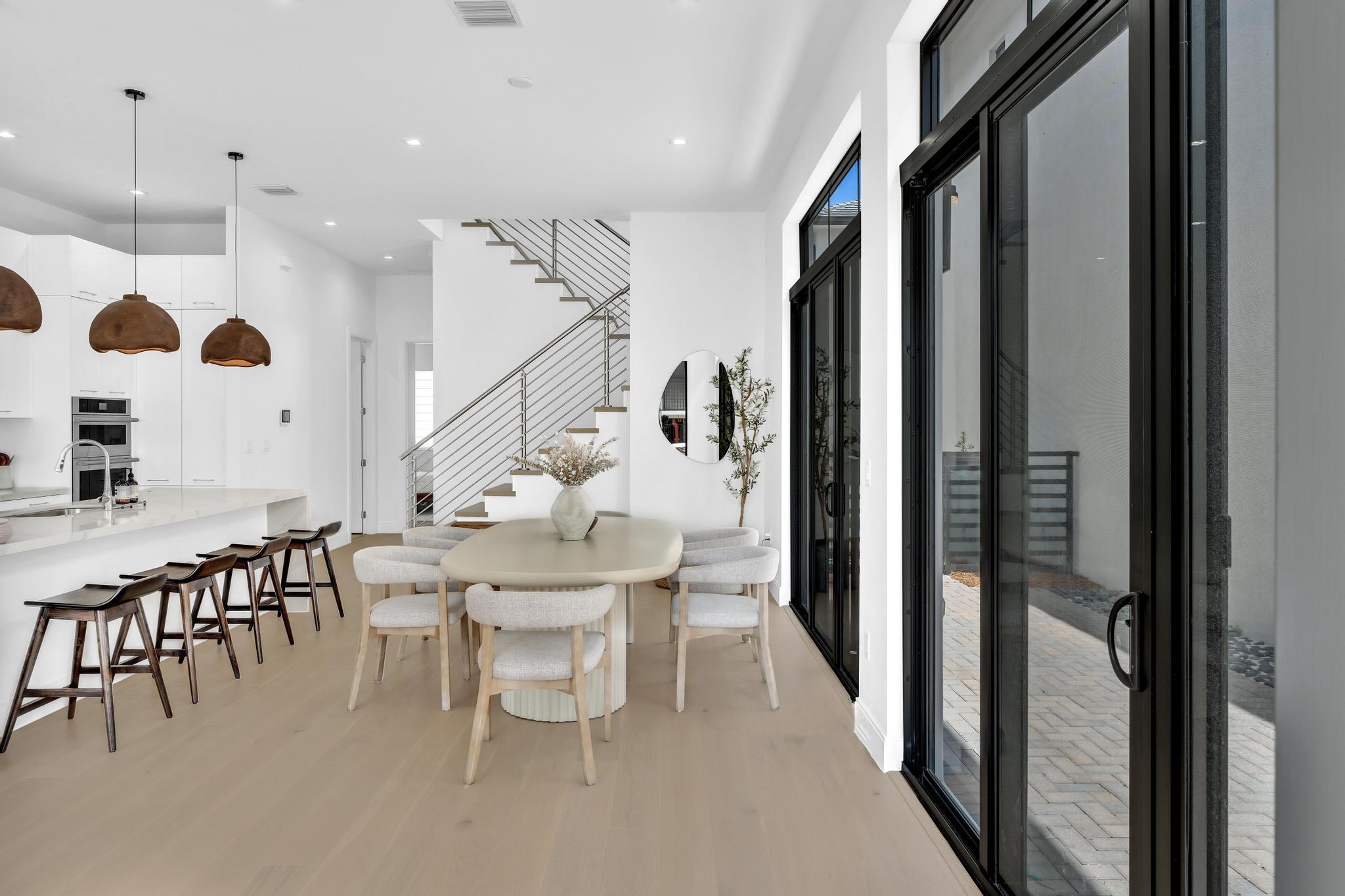 8013 NW 42 Street
