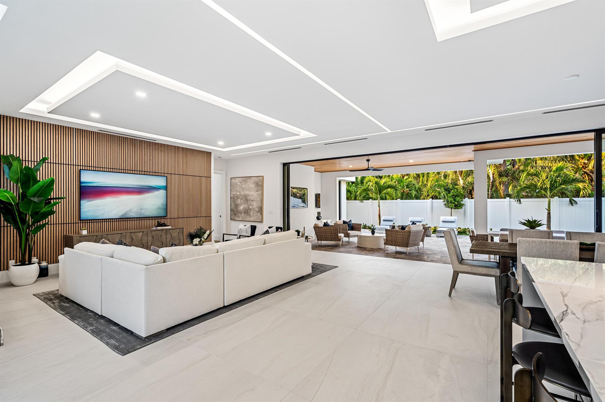 PINEAPPLE ROAD PLAT - Residential