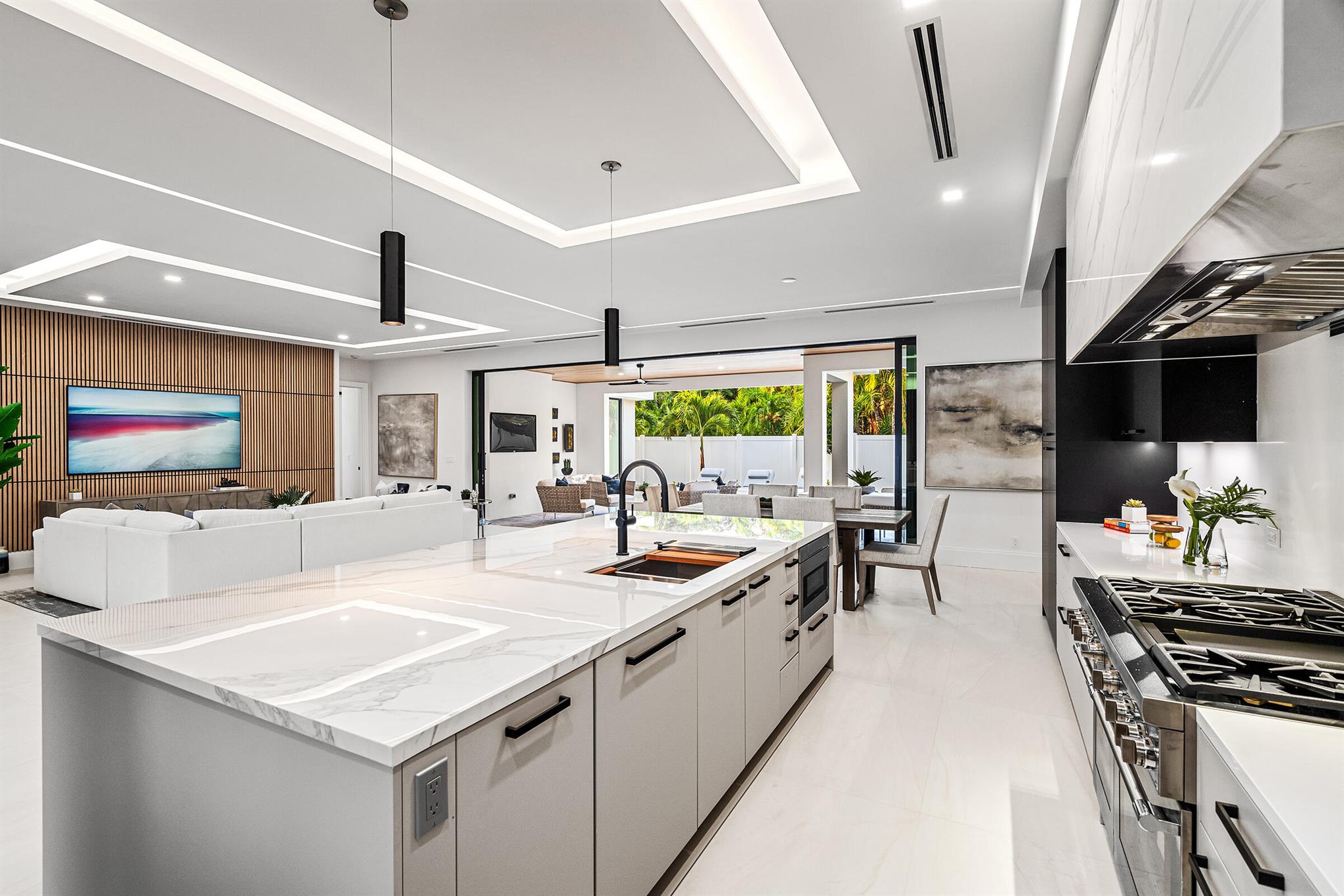 PINEAPPLE ROAD PLAT - Residential