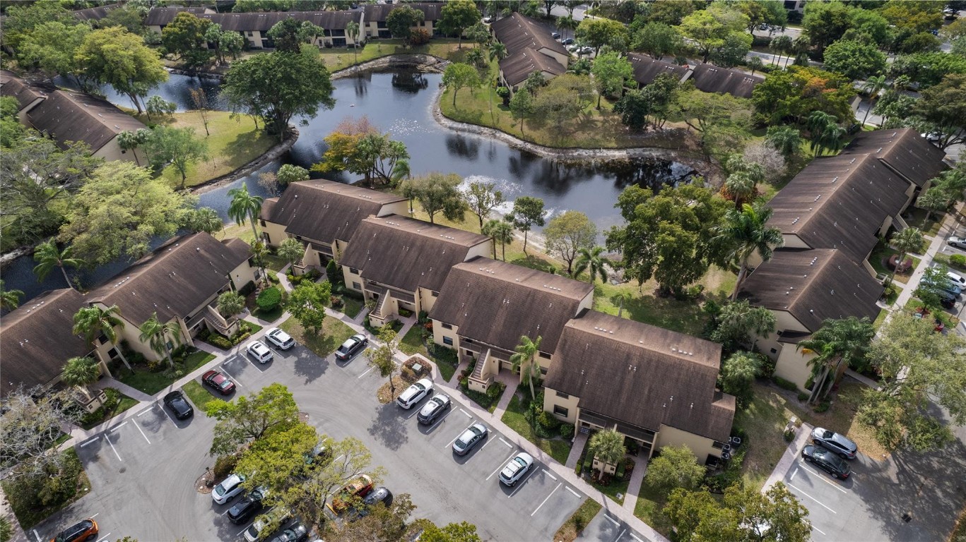 POND APPLE PLACE IV-C CON - Residential