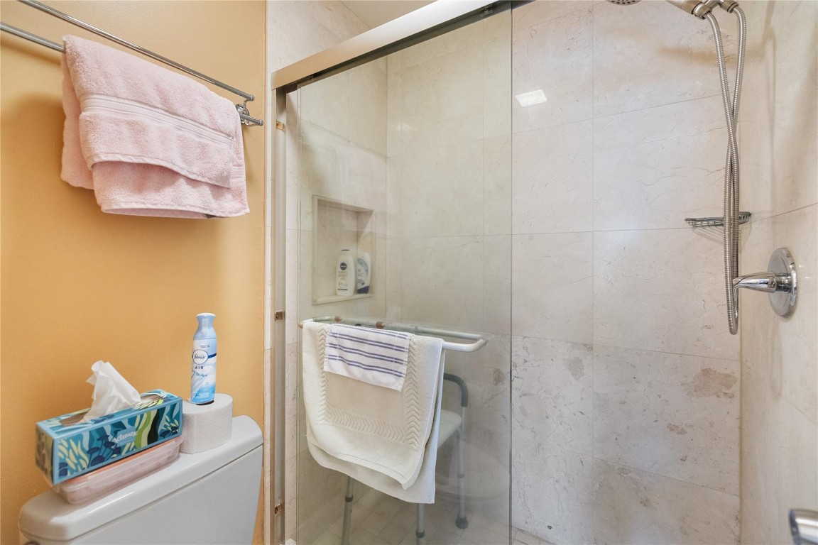 POND APPLE PLACE IV-C CON - Residential