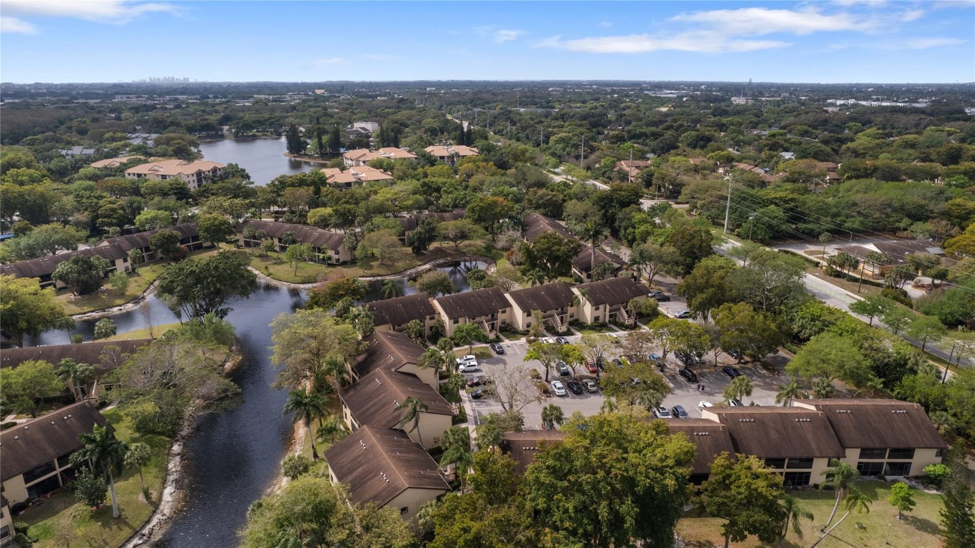 POND APPLE PLACE IV-C CON - Residential