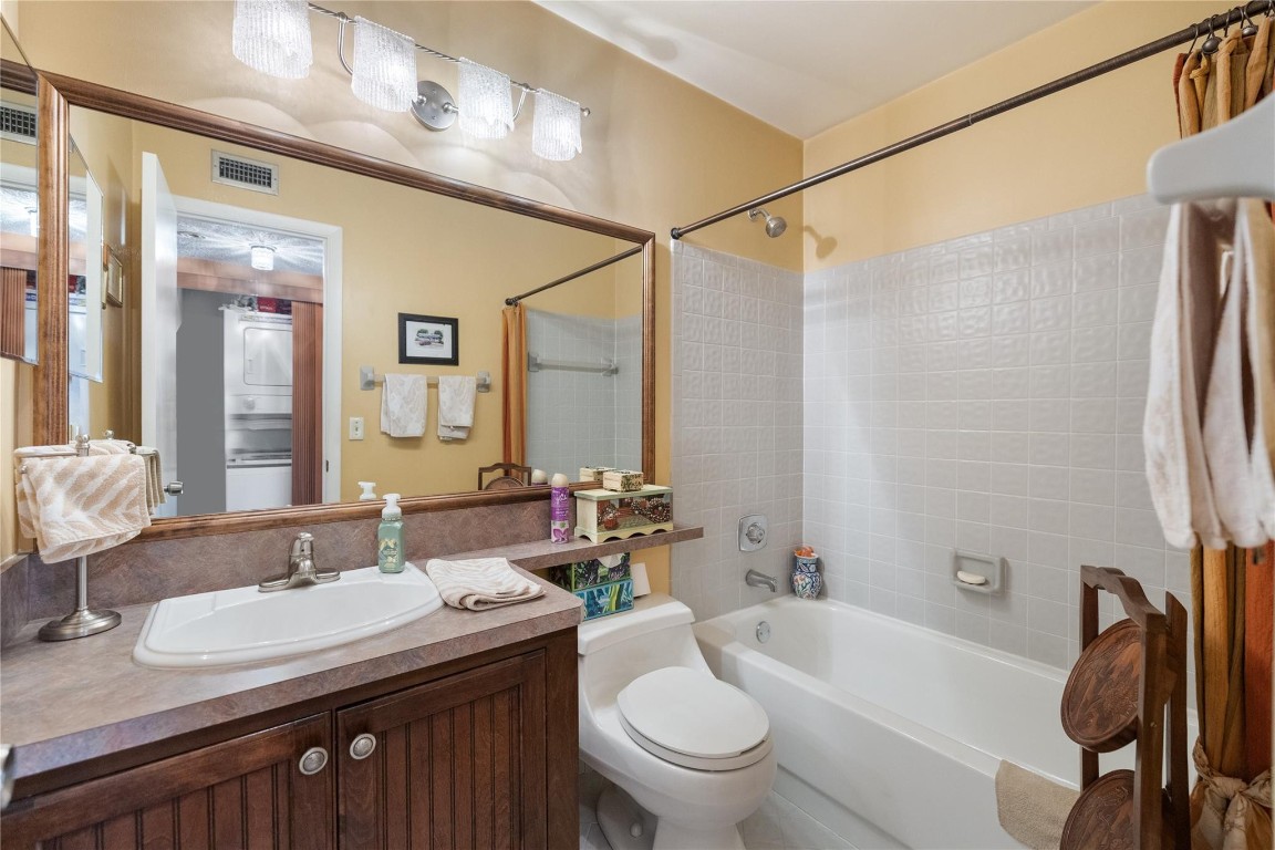 POND APPLE PLACE IV-C CON - Residential