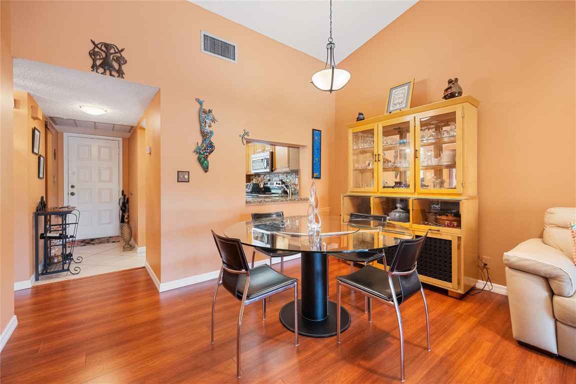 POND APPLE PLACE IV-C CON - Residential