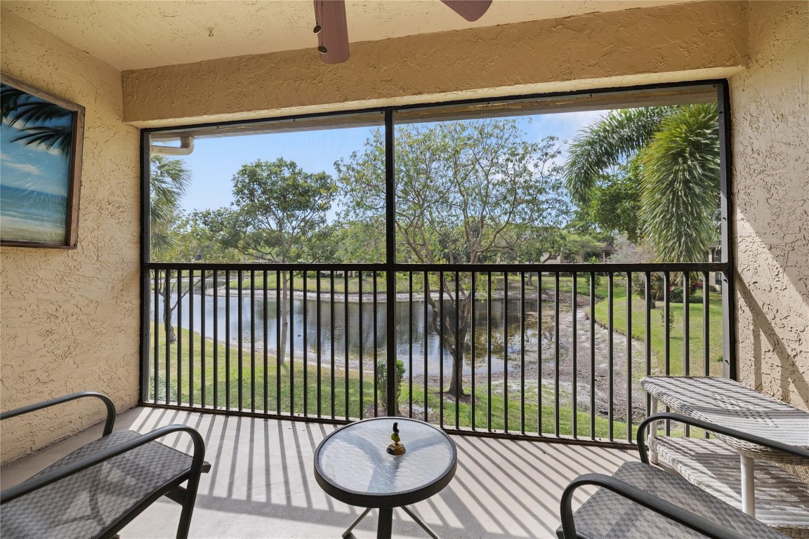 POND APPLE PLACE IV-C CON - Residential