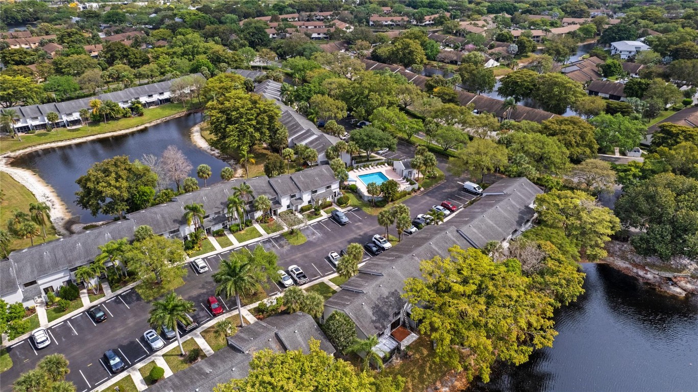 POND APPLE PLACE IV-C CON - Residential