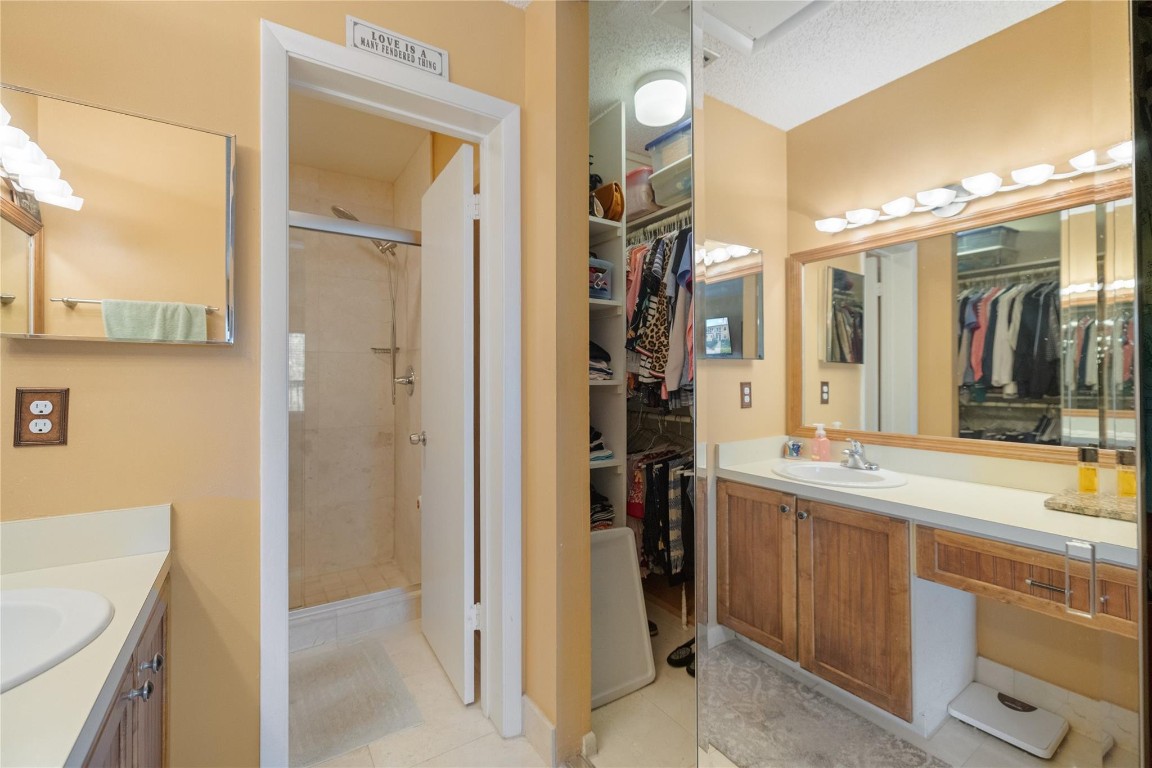 POND APPLE PLACE IV-C CON - Residential