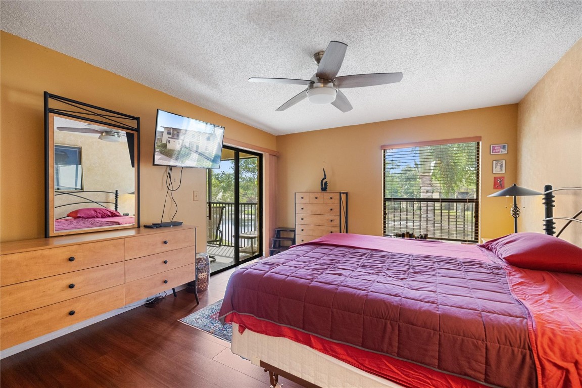 POND APPLE PLACE IV-C CON - Residential