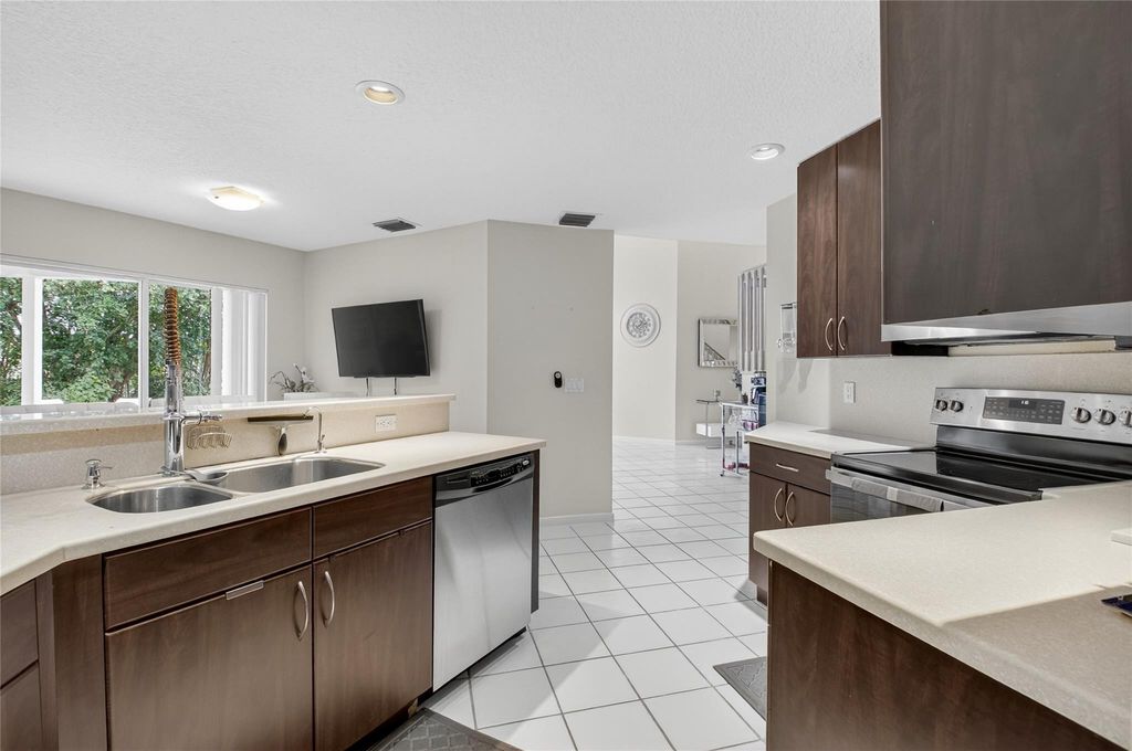 Photo of 23278 Torre Circle, Boca Raton, FL 33433 (MLS # F10513948)