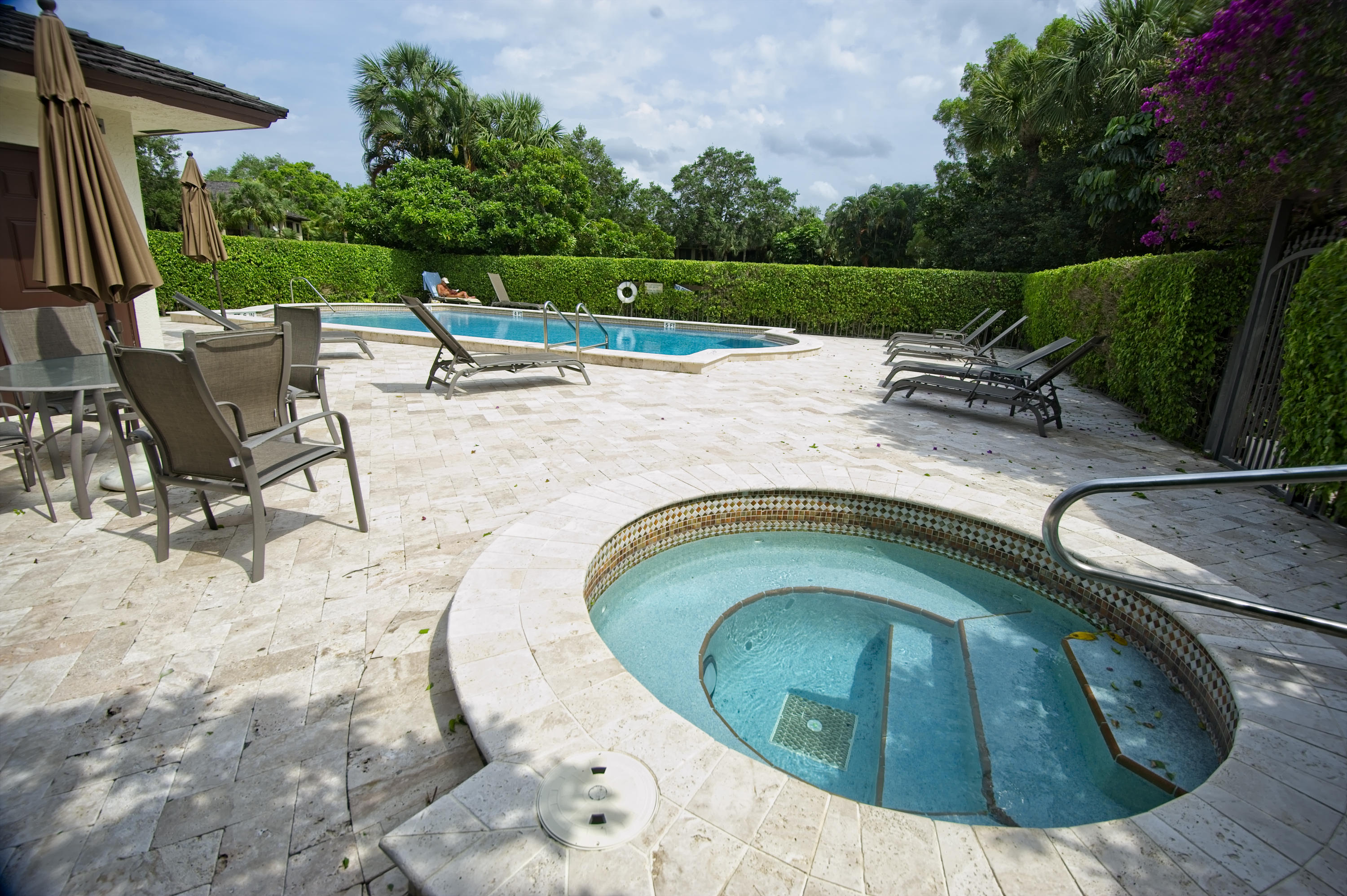 BAGATTELLE CONDO - Residential Lease