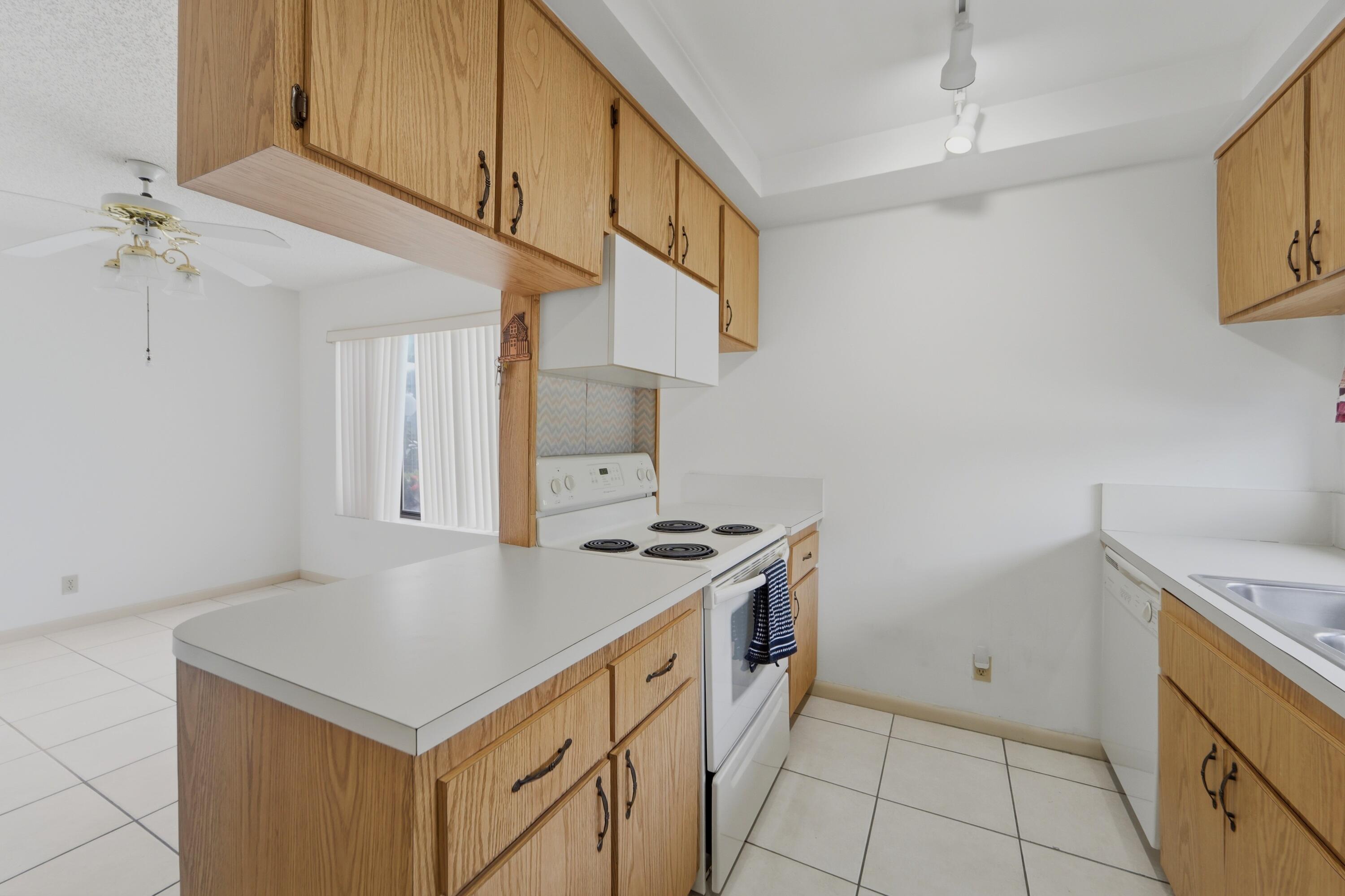 950 S KANNER HWY TH-133 Highway 133