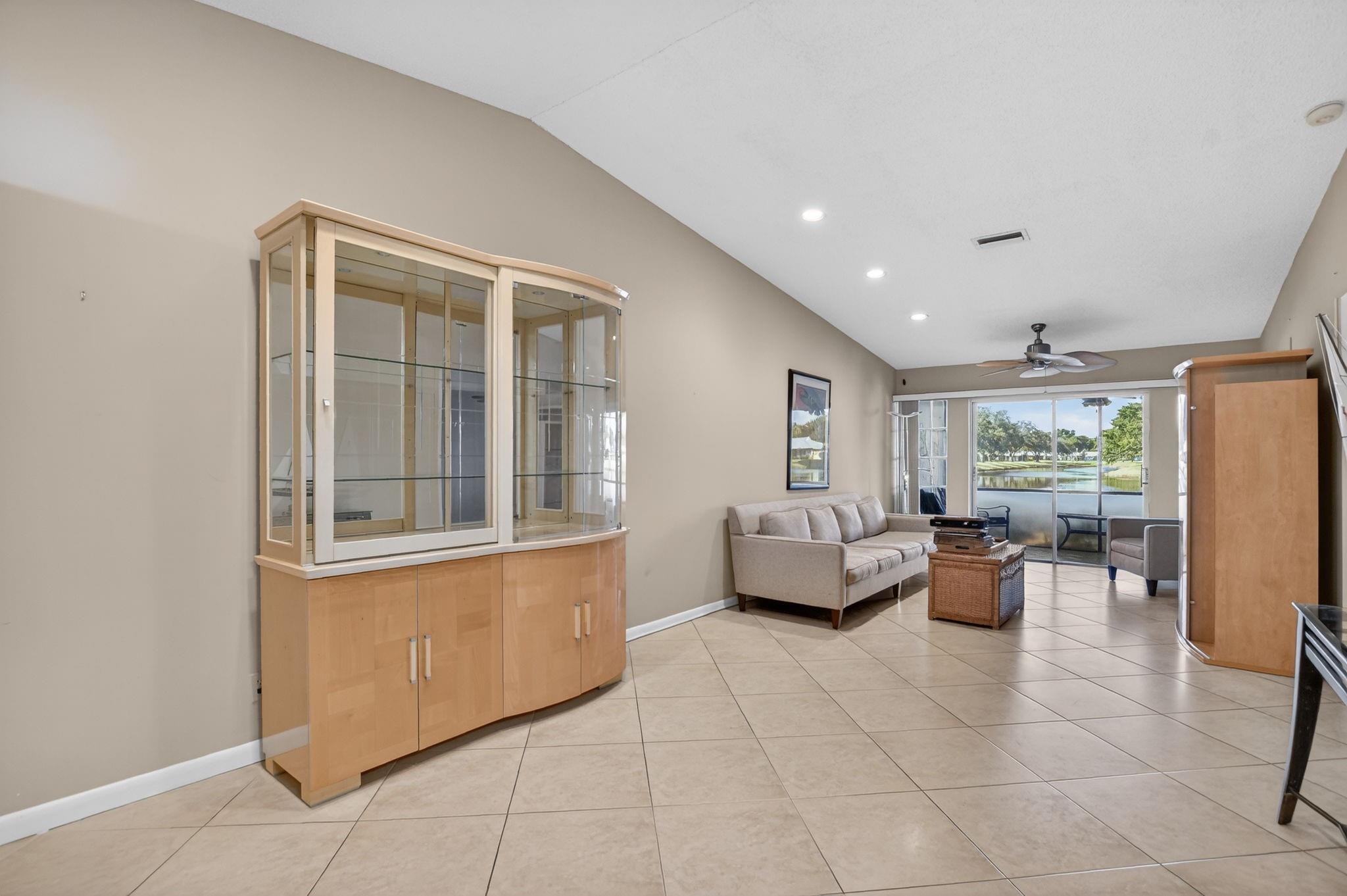 18565 Cherborg Dr 18565