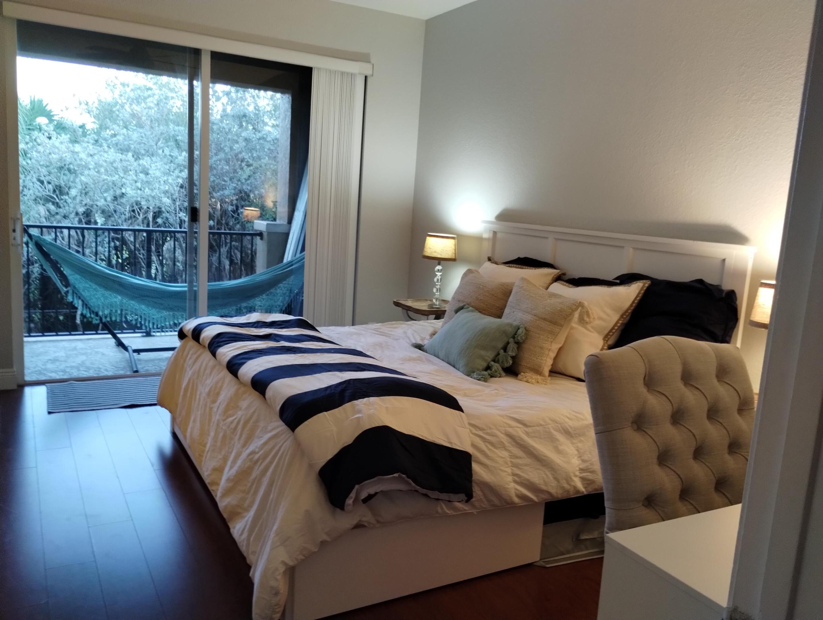 LINKS AT EMERALD DUNES CONDO - Residential