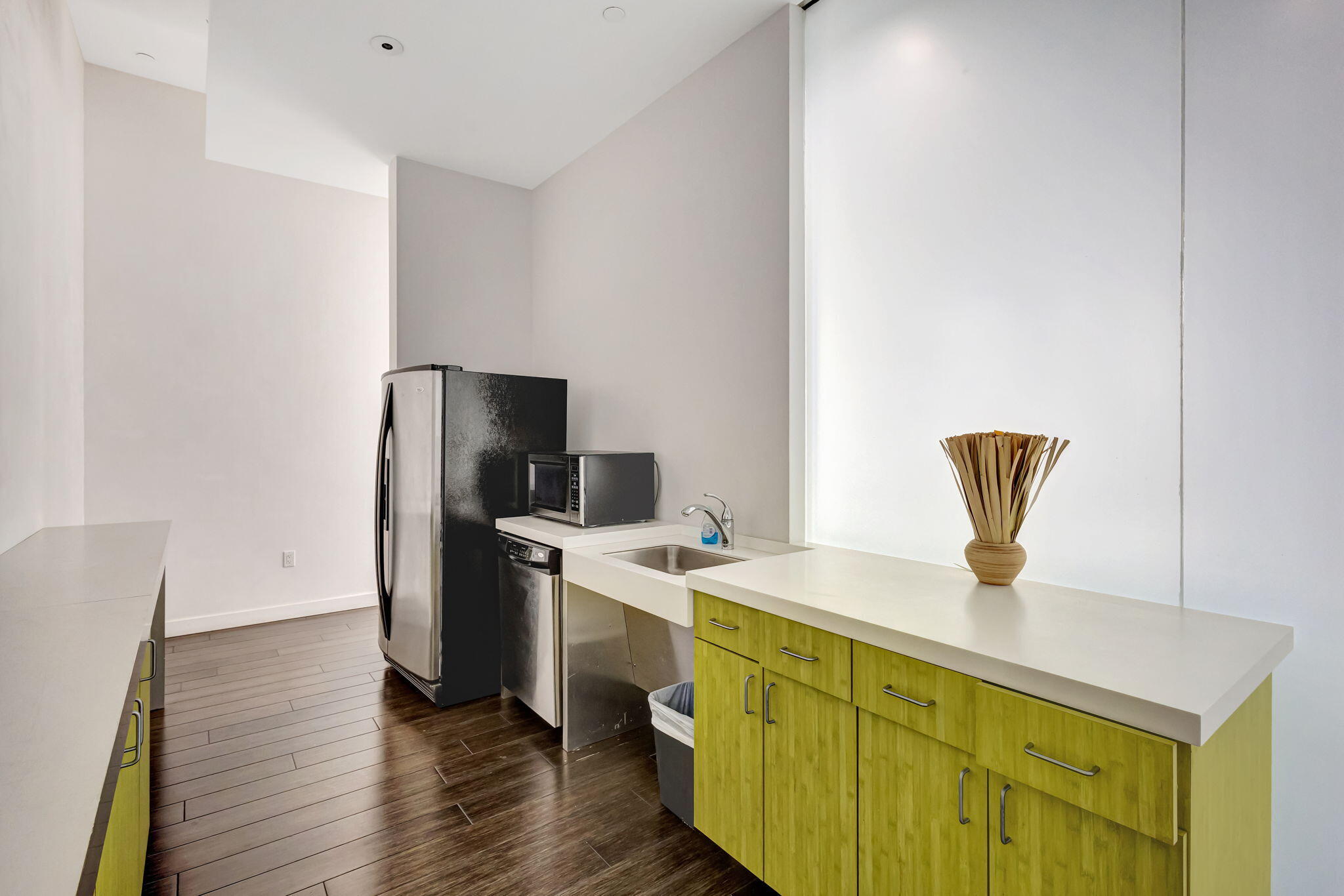 EDGE CONDO - Residential