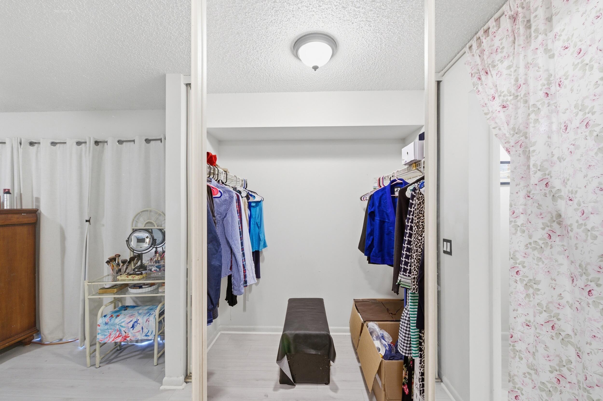 GLENWOOD TWNHS - Residential