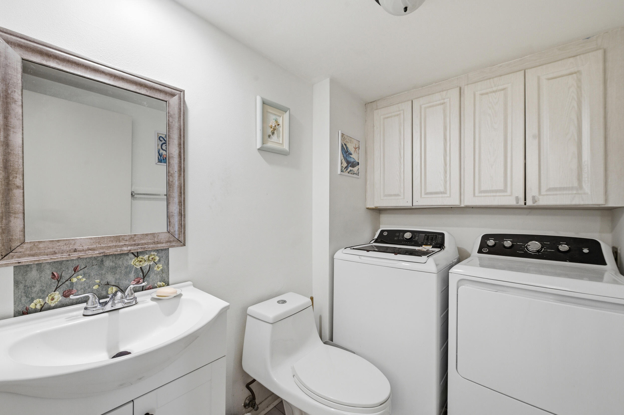 GLENWOOD TWNHS - Residential