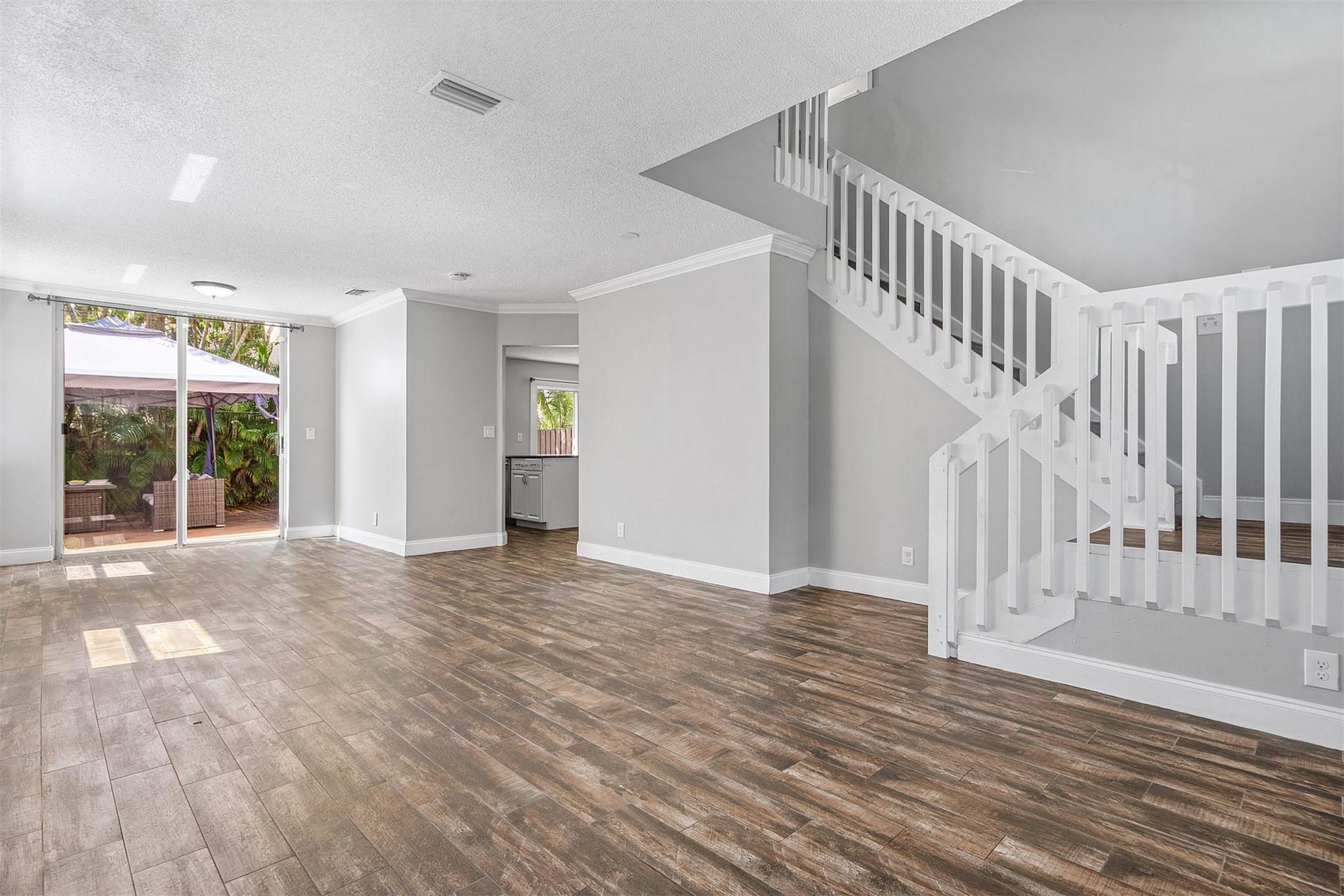 10814 NW 12th Dr