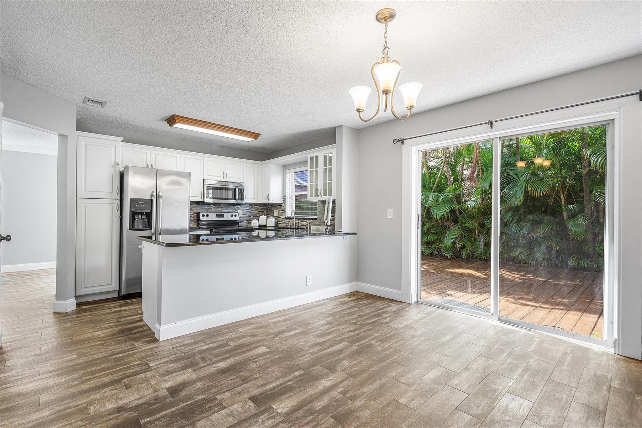 10814 NW 12th Dr