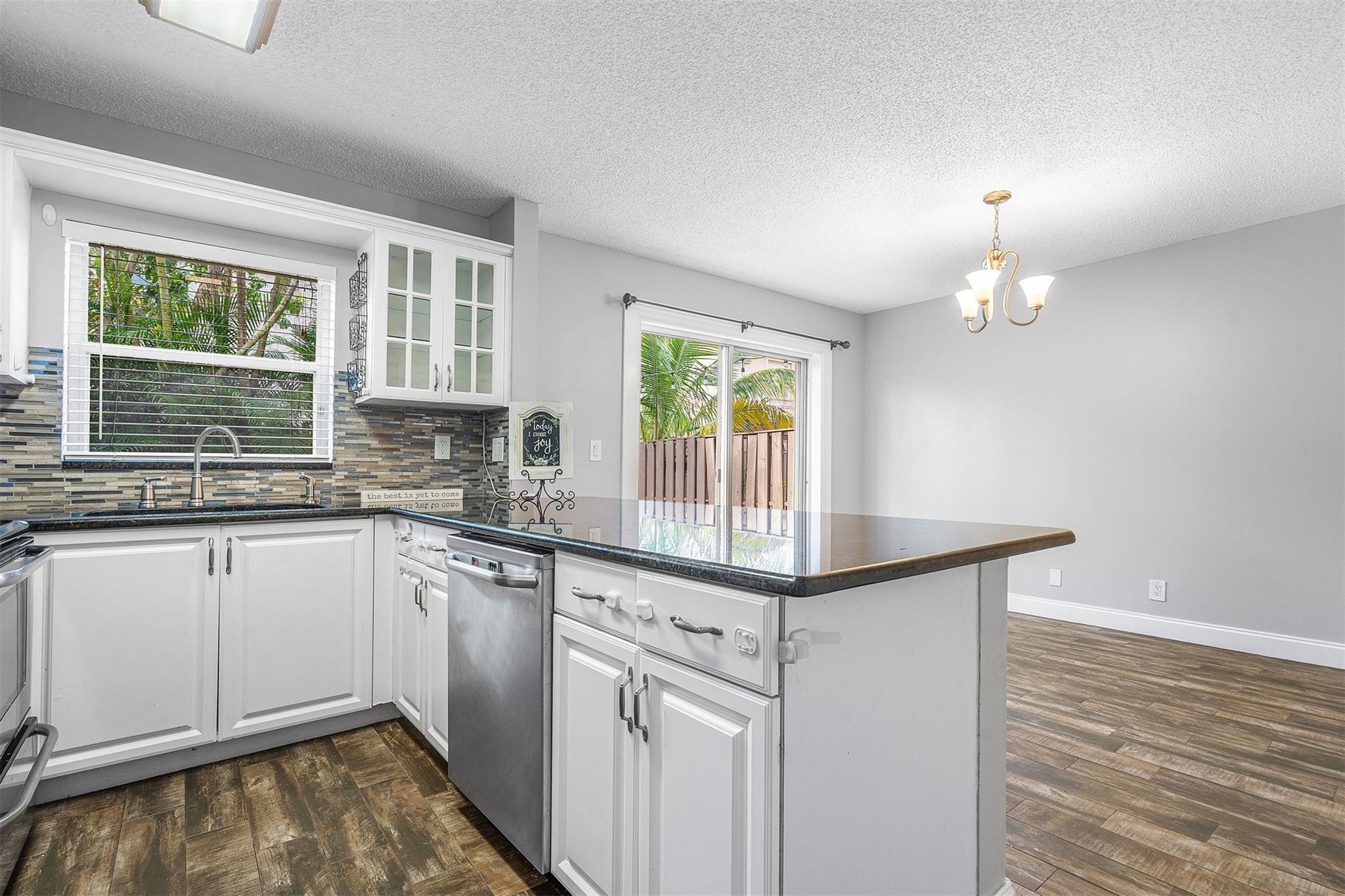 10814 NW 12th Dr