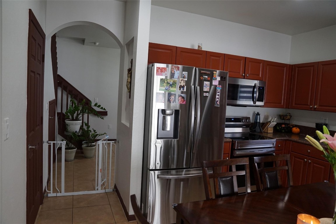 Cambridge Park at Oakland - Residential