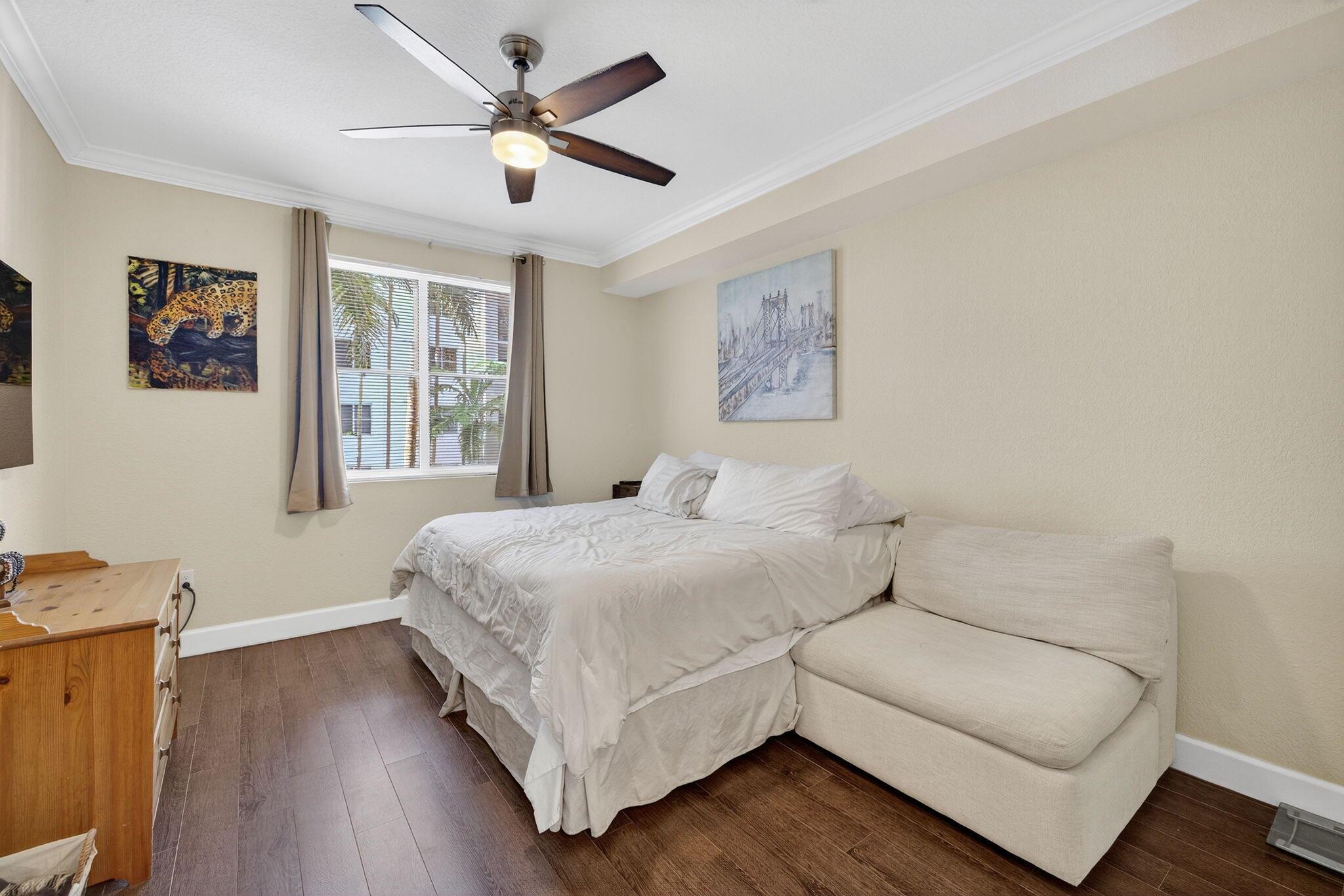 1690 Renaissance Commons Boulevard 1329, Boynton Beach, FL, 33426/$315,000 4 1690 Renaissance Commons Boulevard 1329