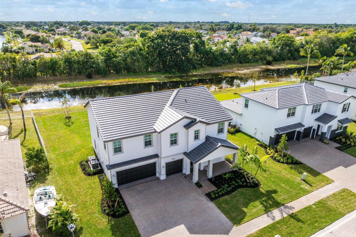 BOYNTON WATERS WEST - Residential Lease