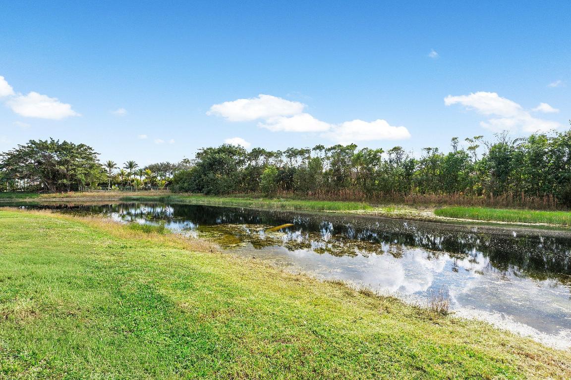 BOYNTON WATERS WEST - Residential Lease