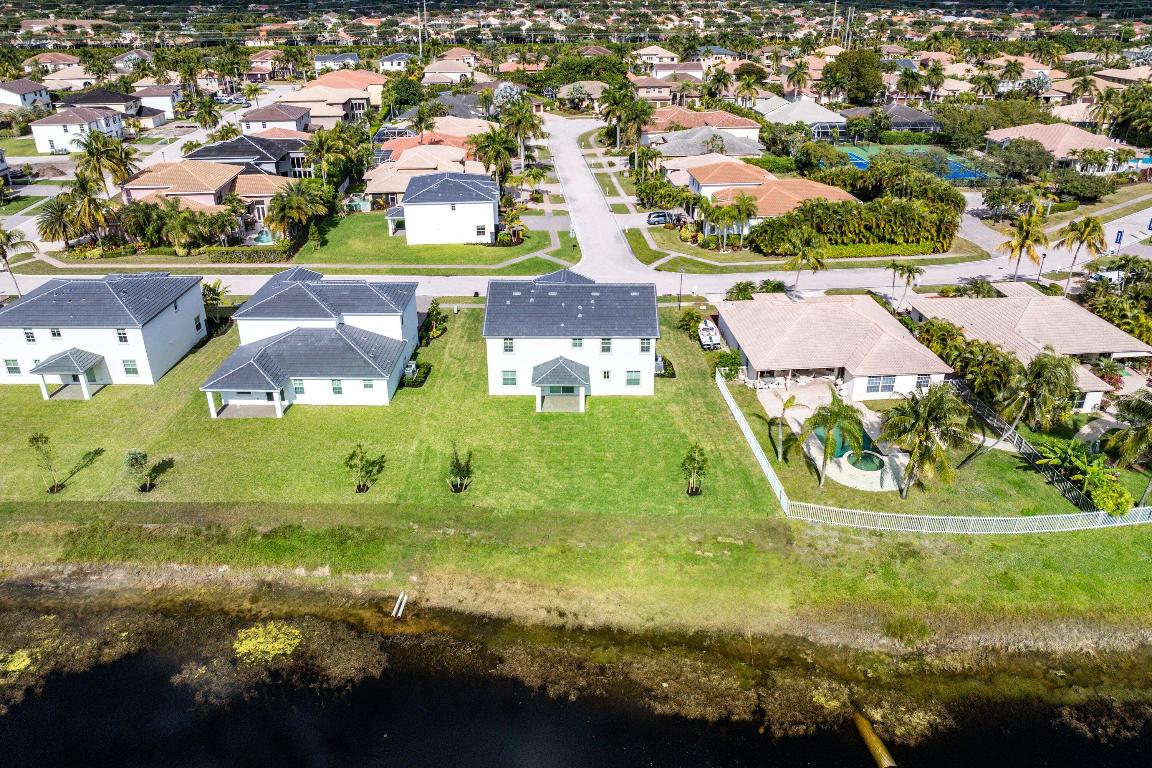 BOYNTON WATERS WEST - Residential Lease