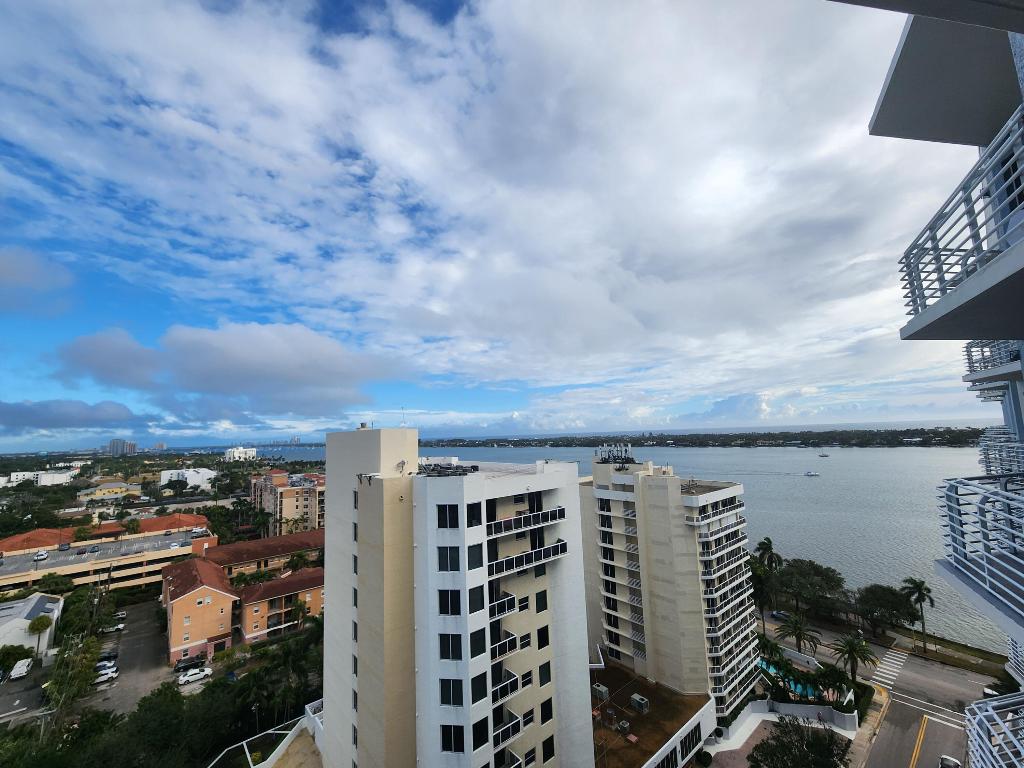 1551 N Flagler Drive Ph L7