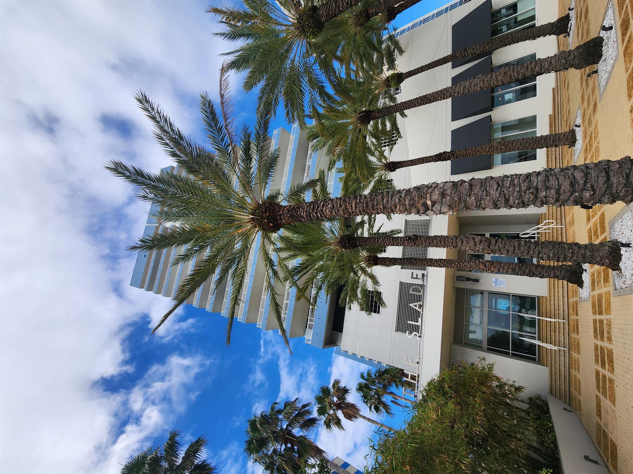 SLADE CONDO - Residential