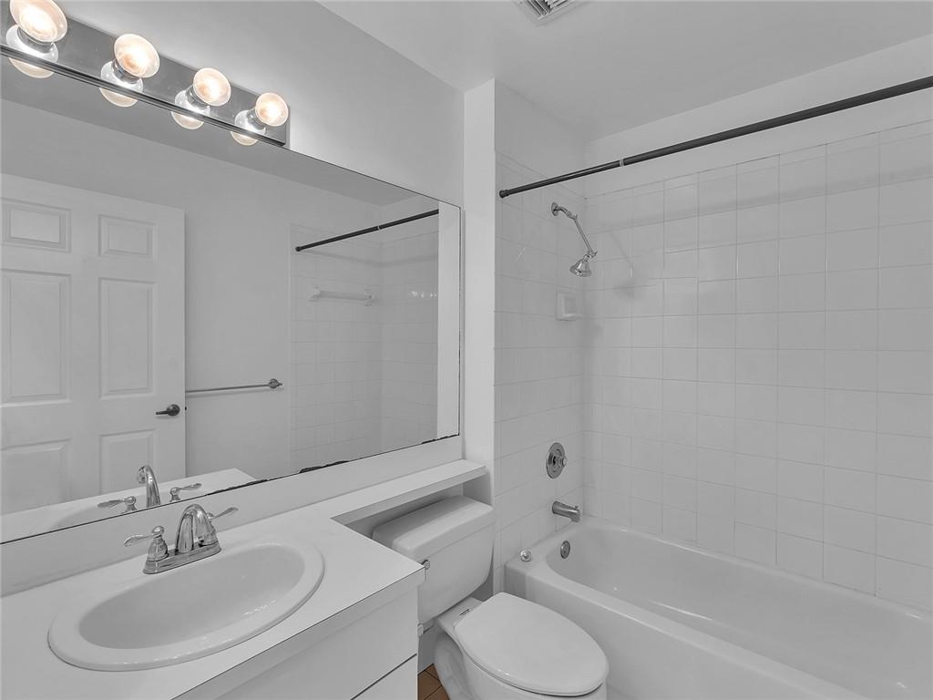 La Mirage - Residential