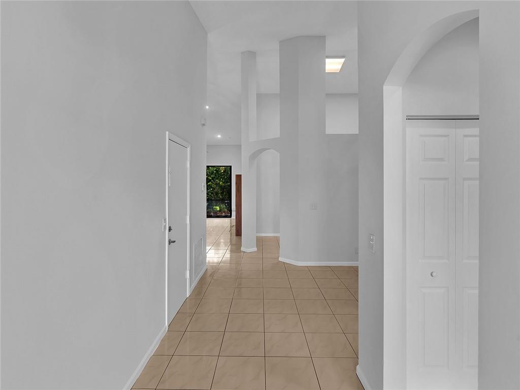 La Mirage - Residential