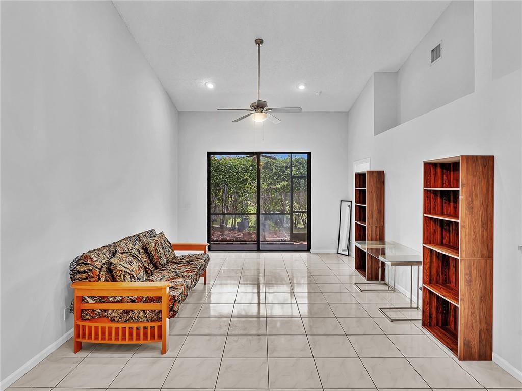 La Mirage - Residential