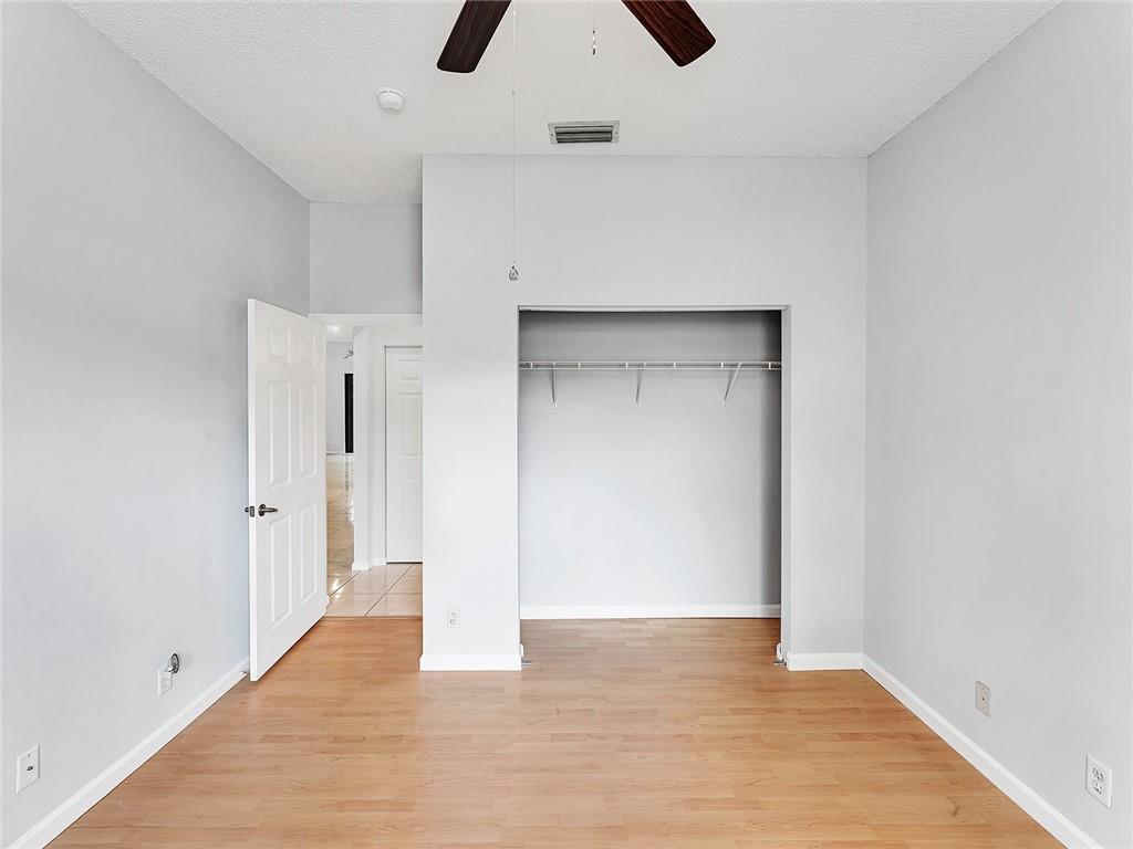 La Mirage - Residential