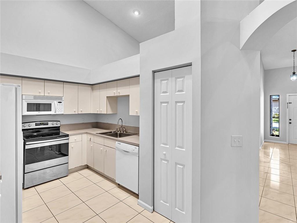 La Mirage - Residential