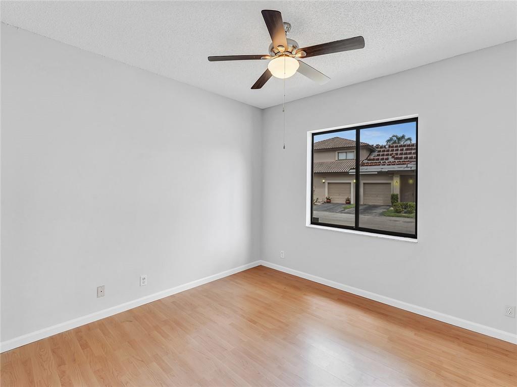 La Mirage - Residential