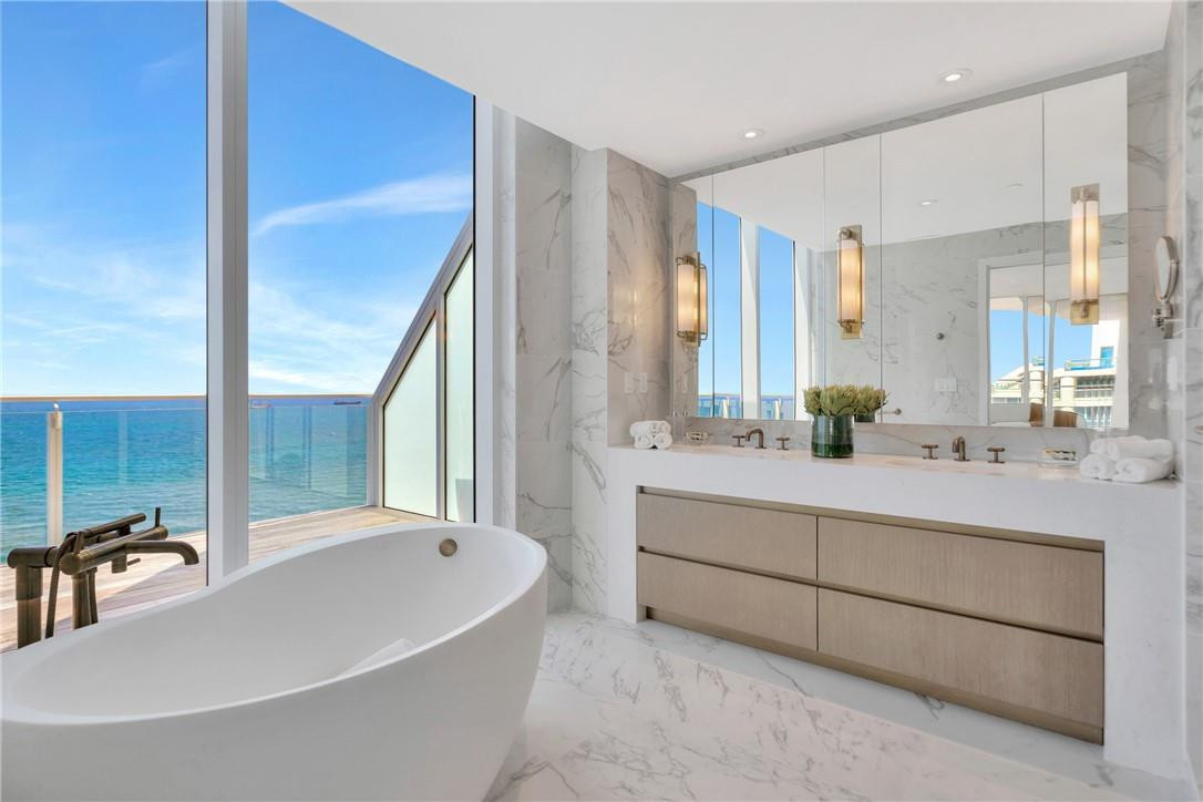 Four Seasons - Residential