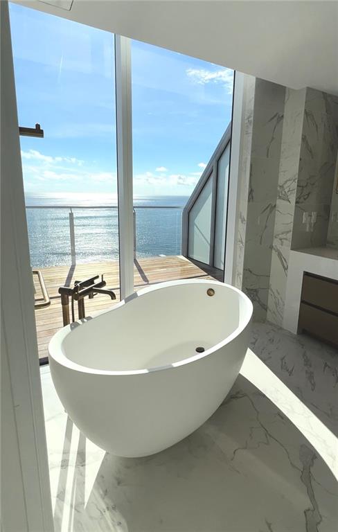 Four Seasons - Residential