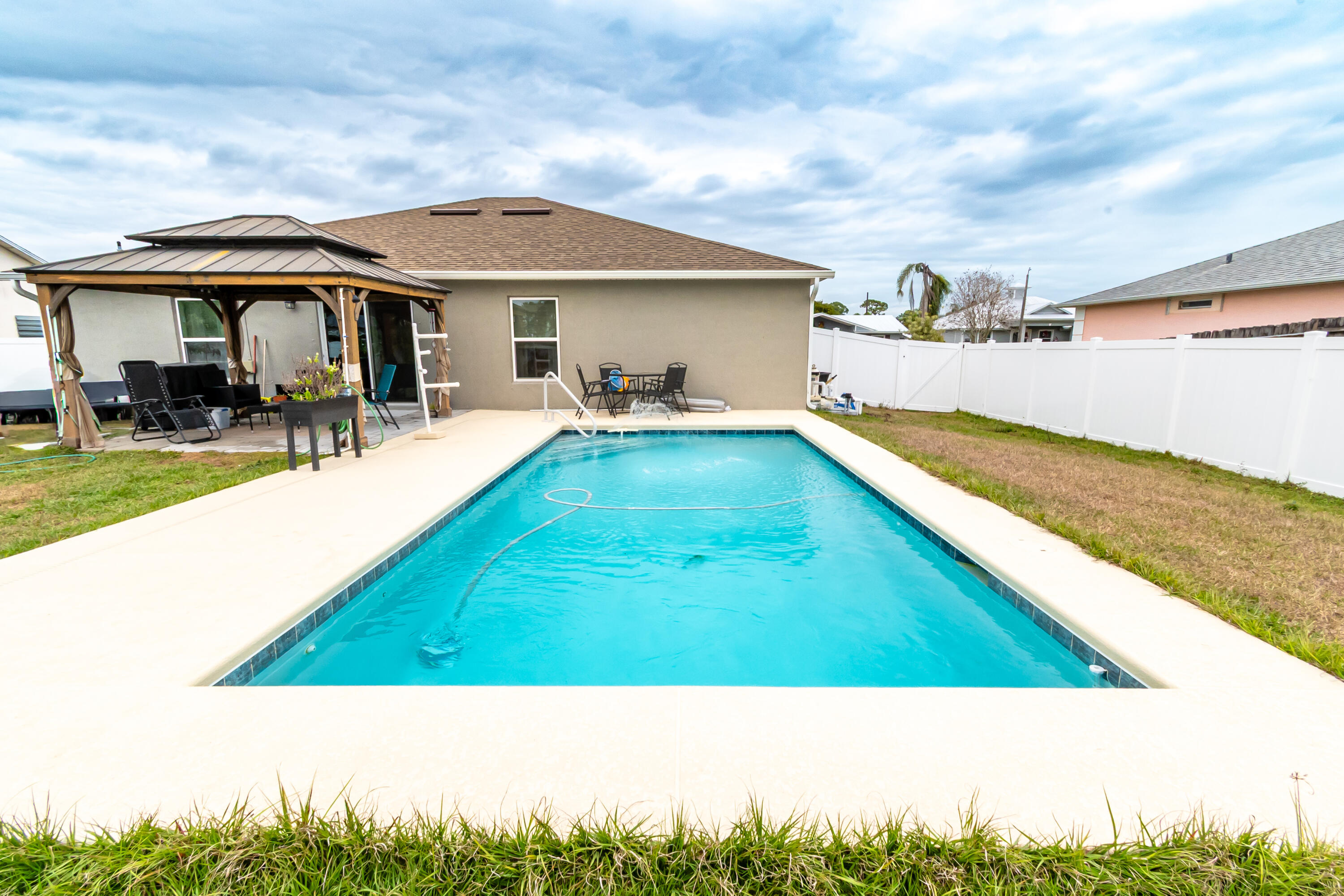PORT ST LUCIE SECTION 18 - Residential
