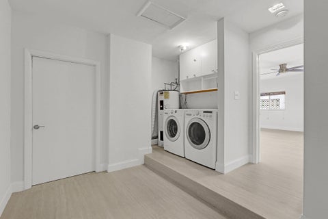 Tiny photo for 500 SW 62ND Avenue, Plantation, FL 33317 (MLS # B26084467)