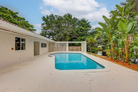 Tiny photo for 500 SW 62ND Avenue, Plantation, FL 33317 (MLS # B26084467)