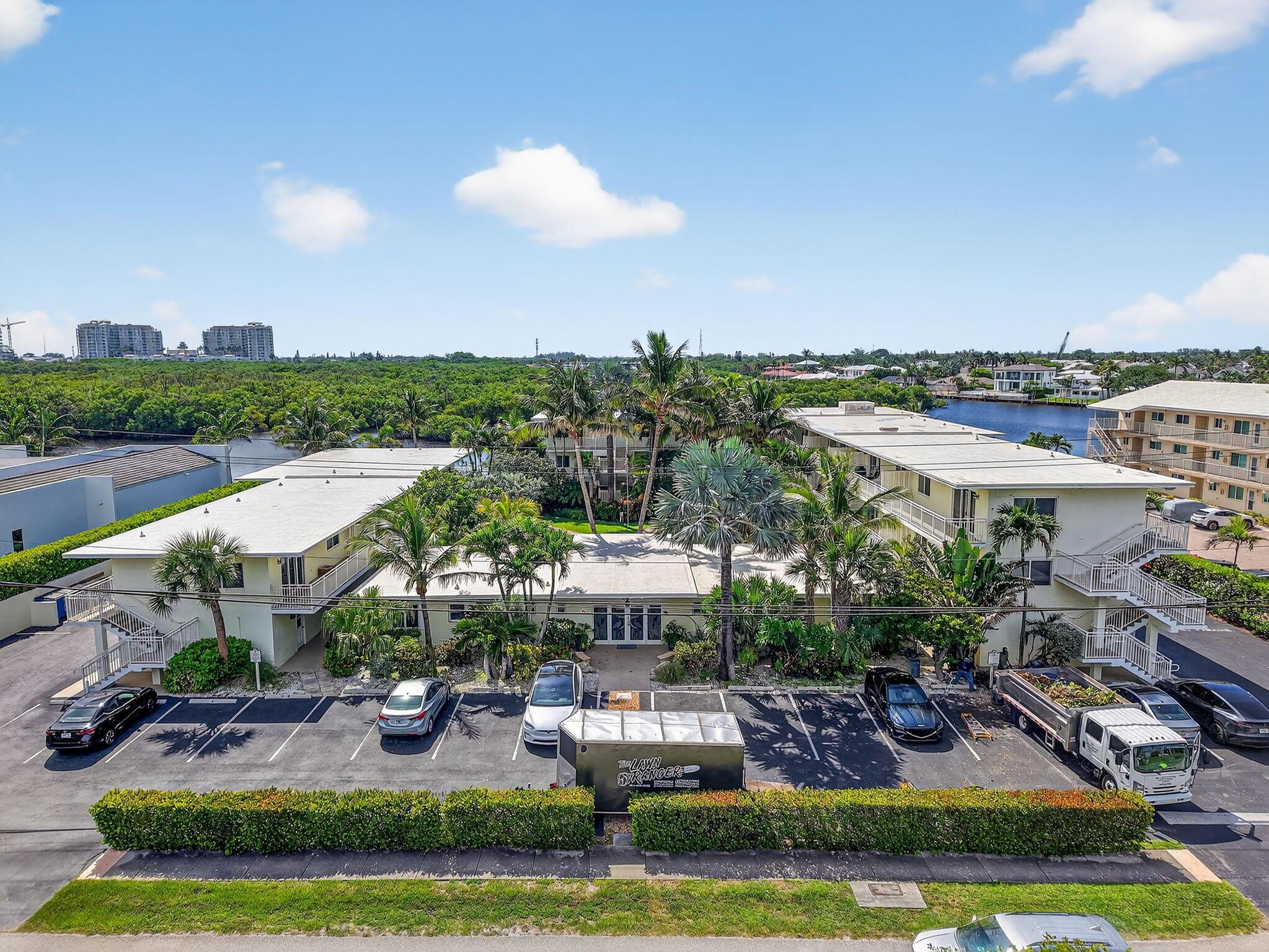 OCEAN PARK MANOR CONDO - Residential