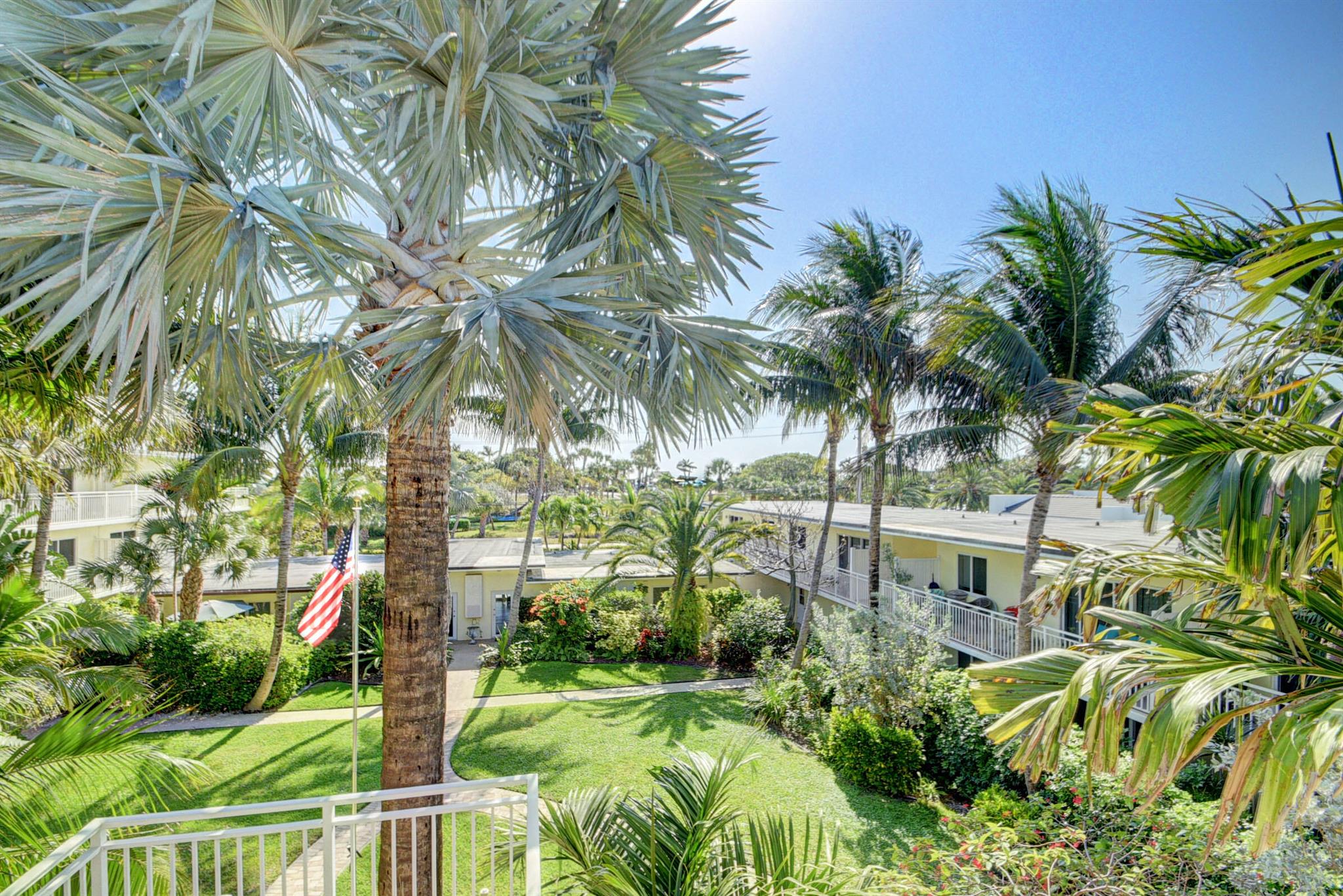 OCEAN PARK MANOR CONDO - Residential