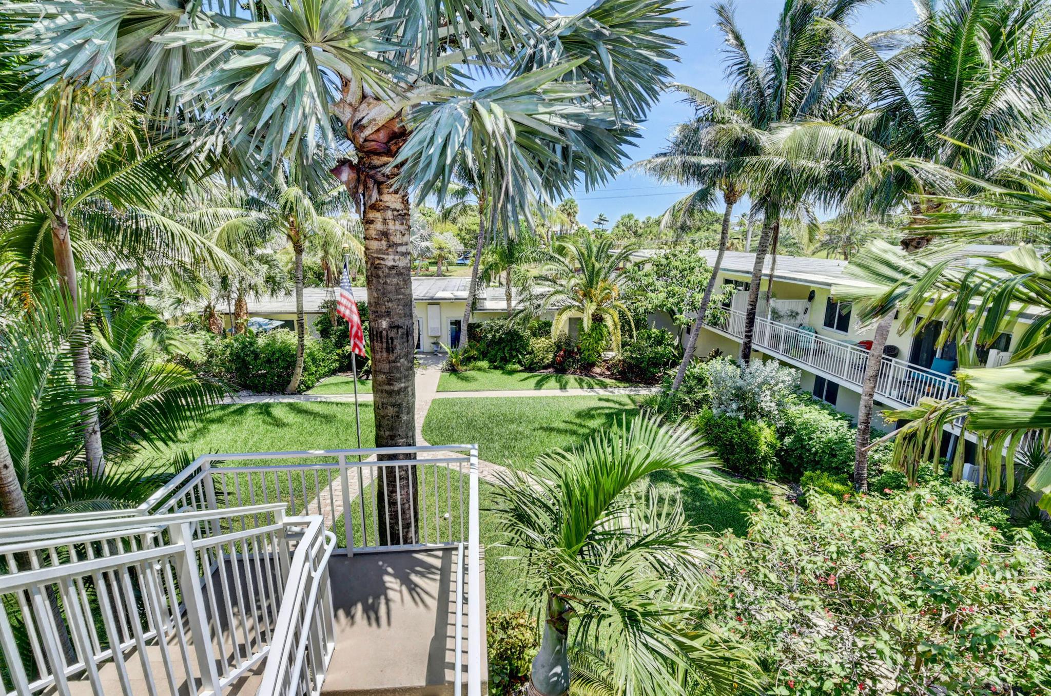 OCEAN PARK MANOR CONDO - Residential