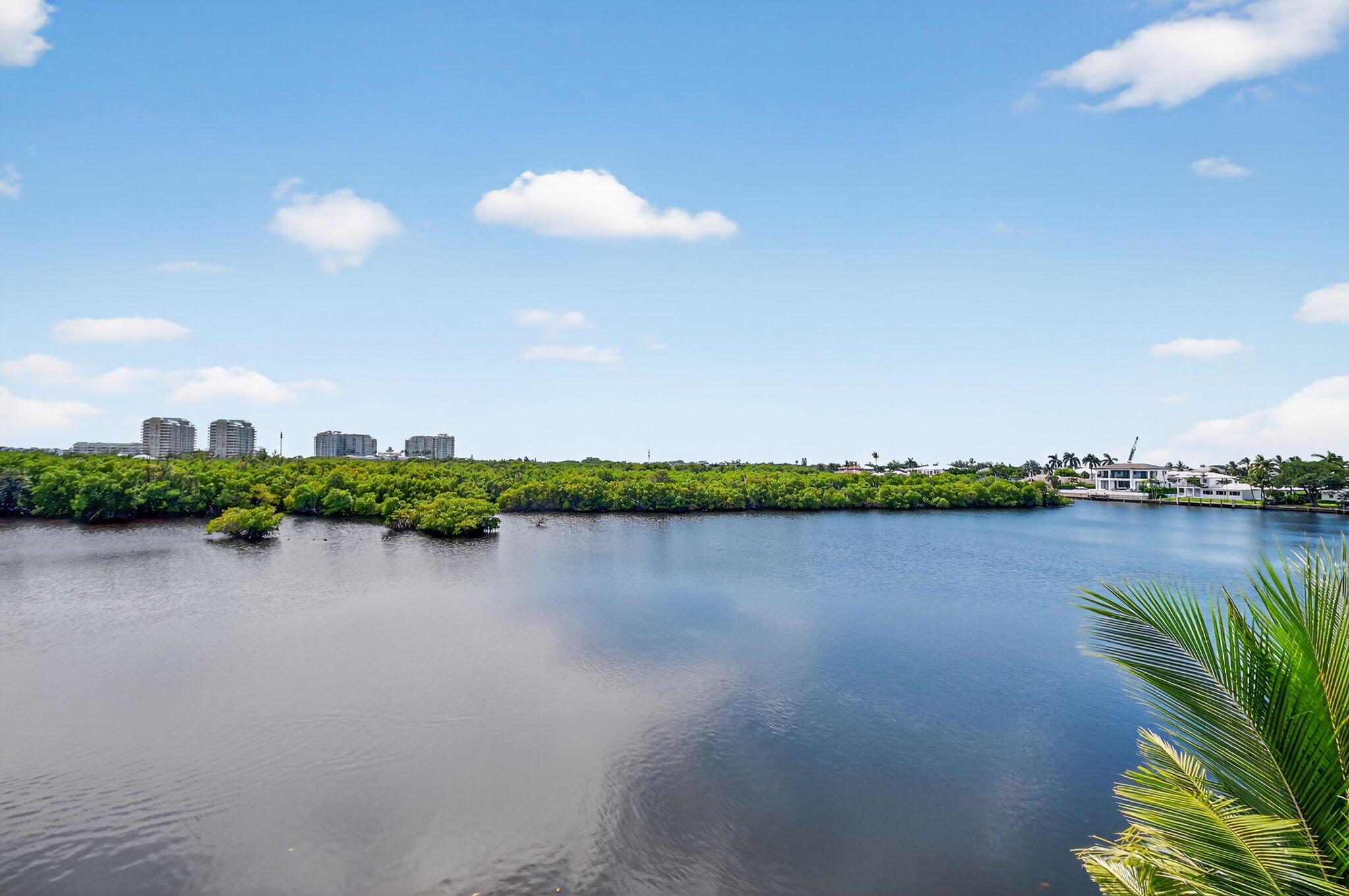 OCEAN PARK MANOR CONDO - Residential