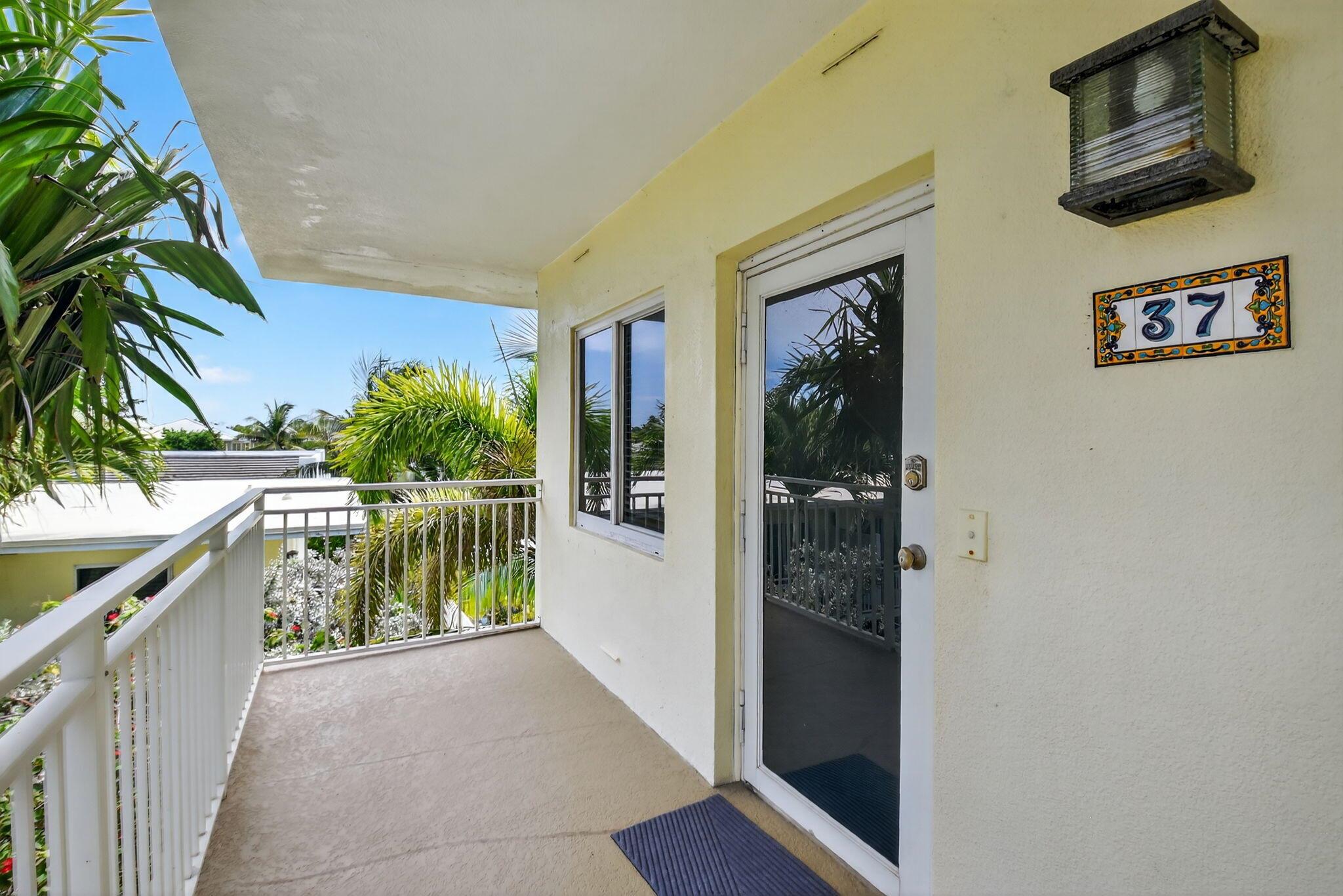 OCEAN PARK MANOR CONDO - Residential