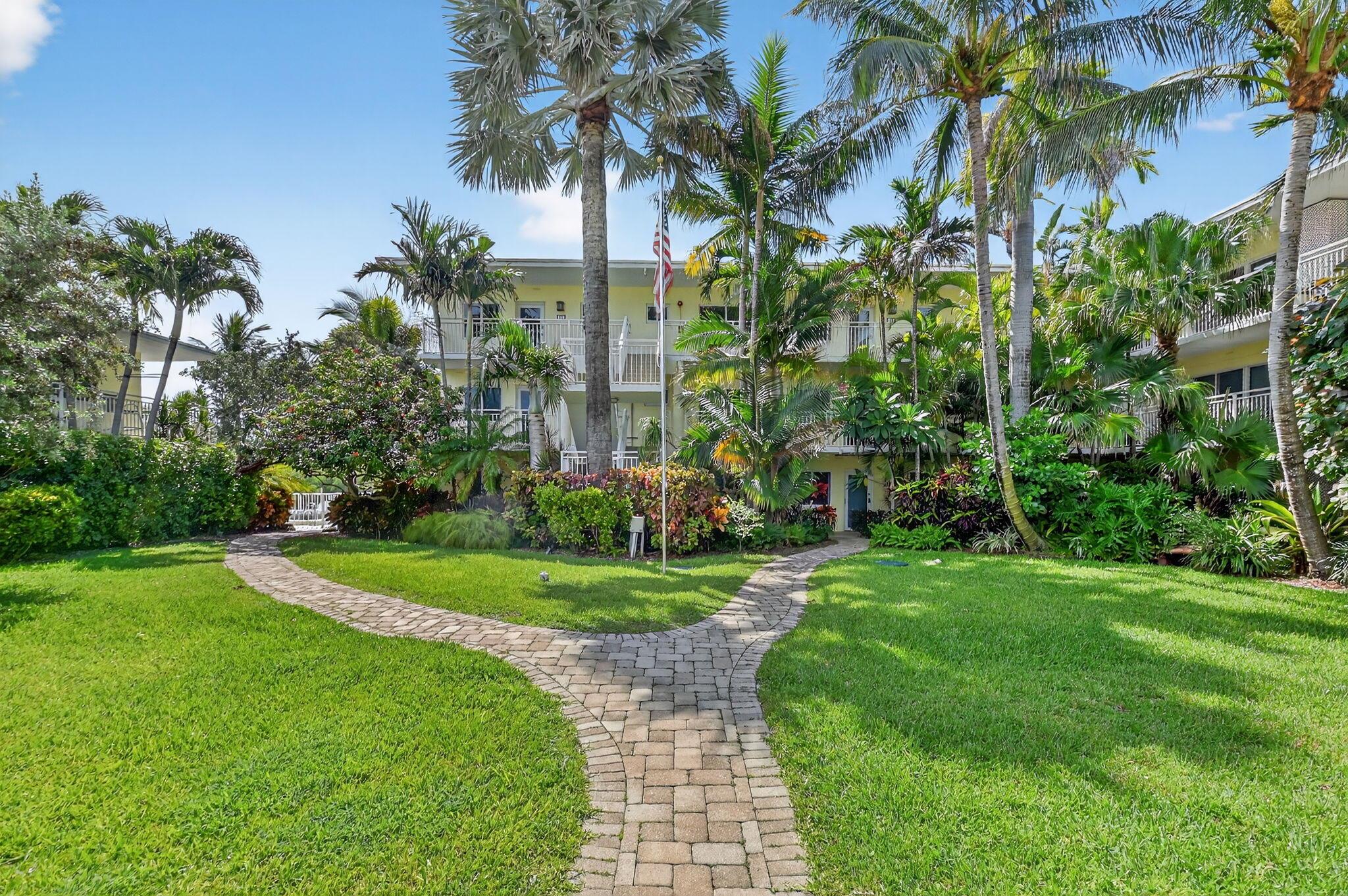 OCEAN PARK MANOR CONDO - Residential