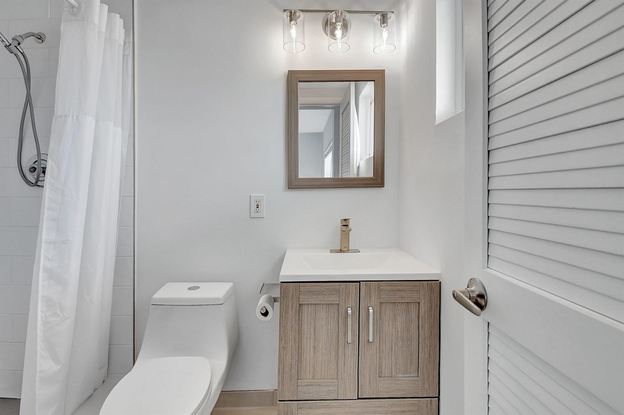 OCEAN PARK MANOR CONDO - Residential